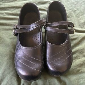 Sanita black leather Maryjane clogs size 41
